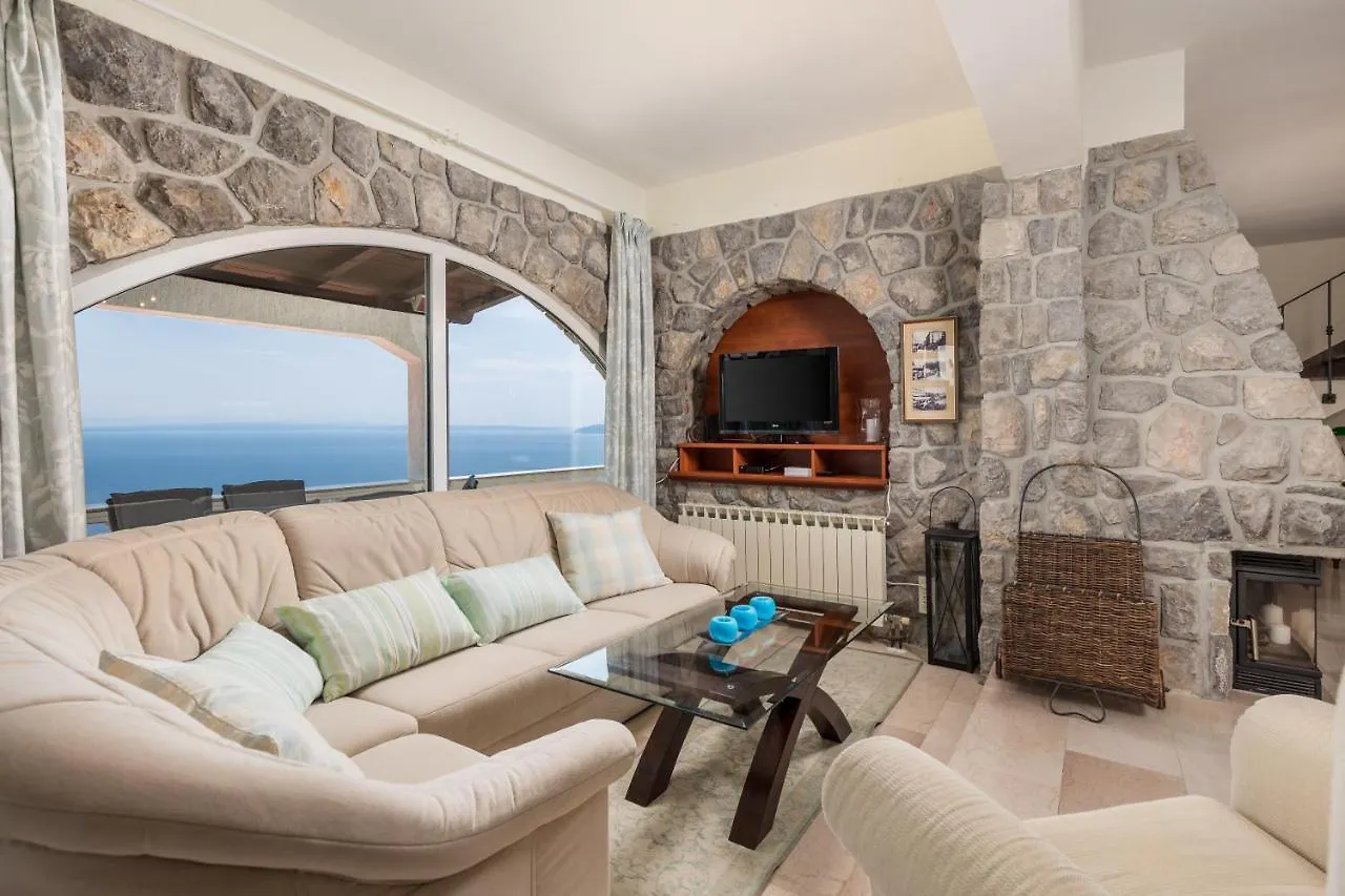 Apartment Mare Lovran