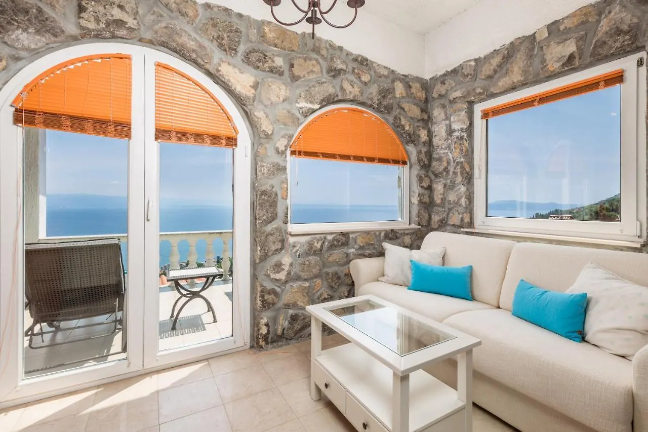 Apartment Mare Lovran