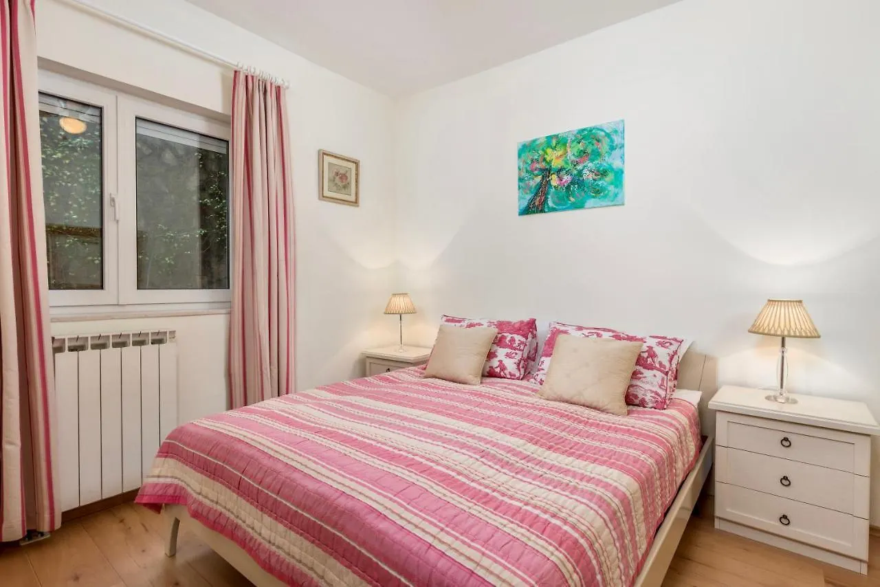 Apartment Mare Lovran