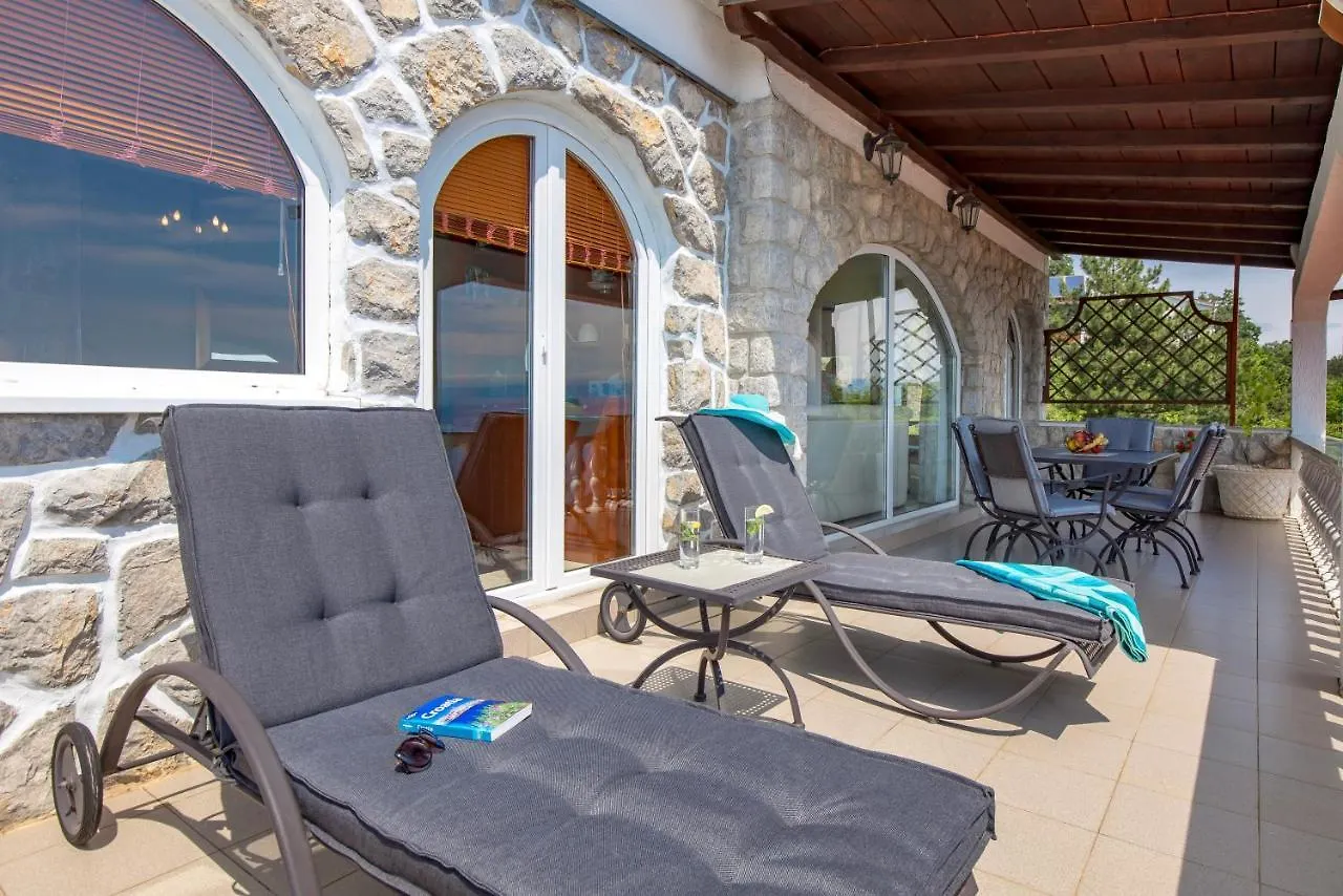 Apartment Mare Lovran Croatia
